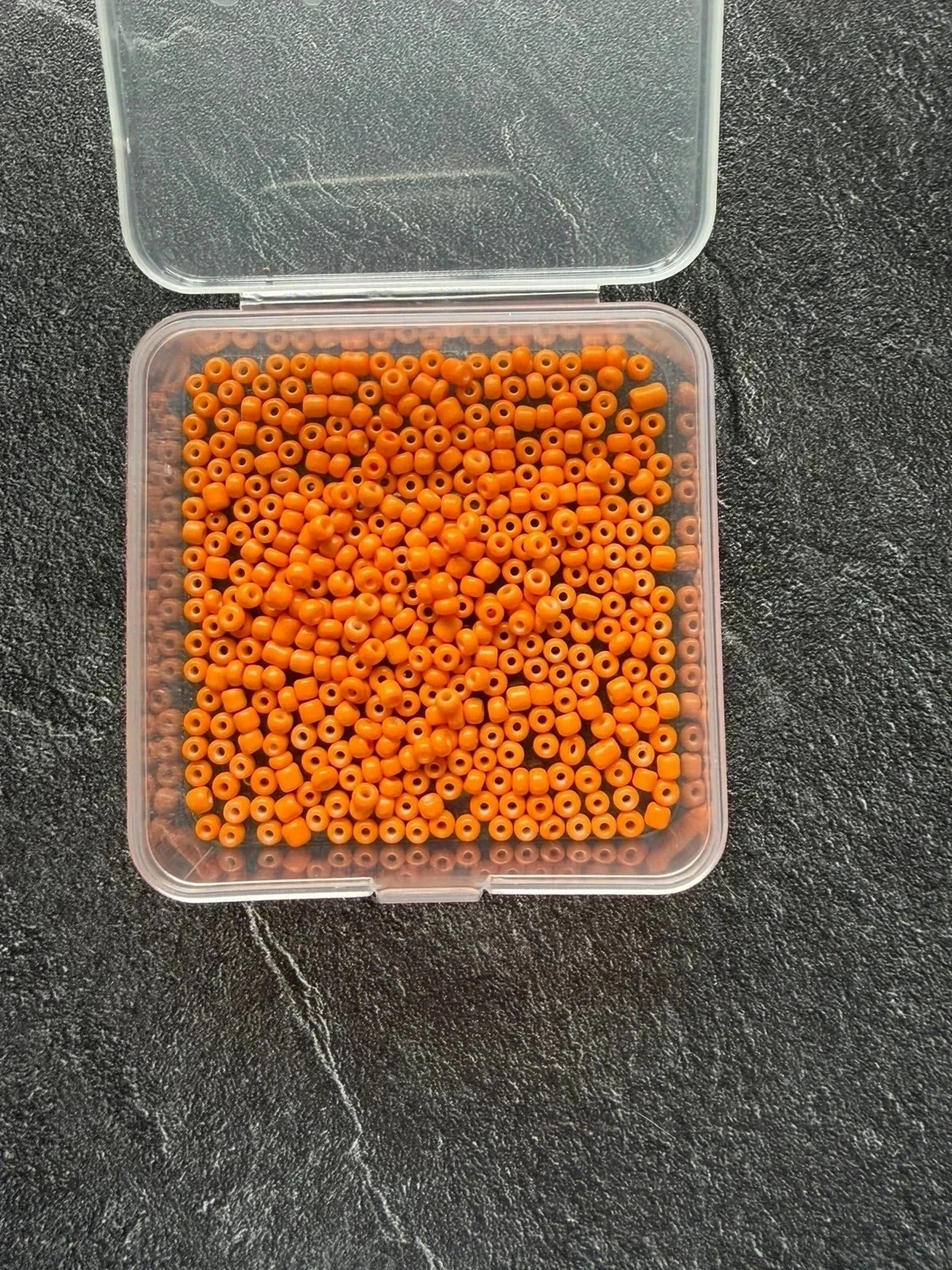 Perles de rocaille orange LCP2
